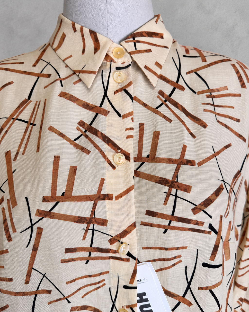 Chemise vintage manches 3/4 jaune pale motif marron noir