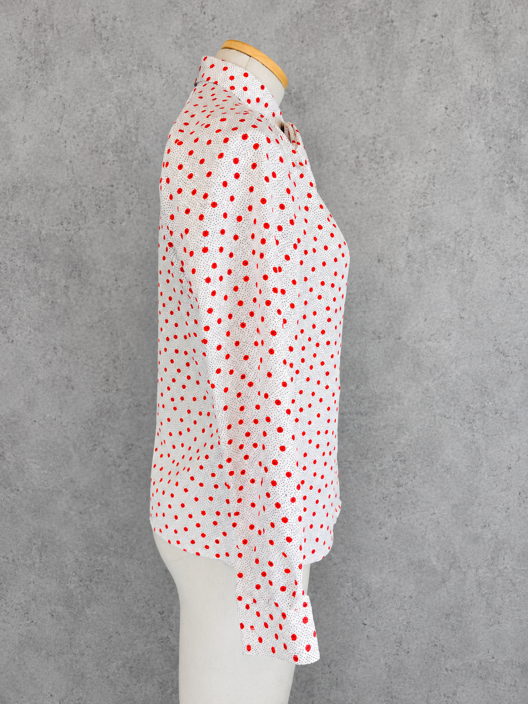 Chemisier vintage col lavalier pois rouge